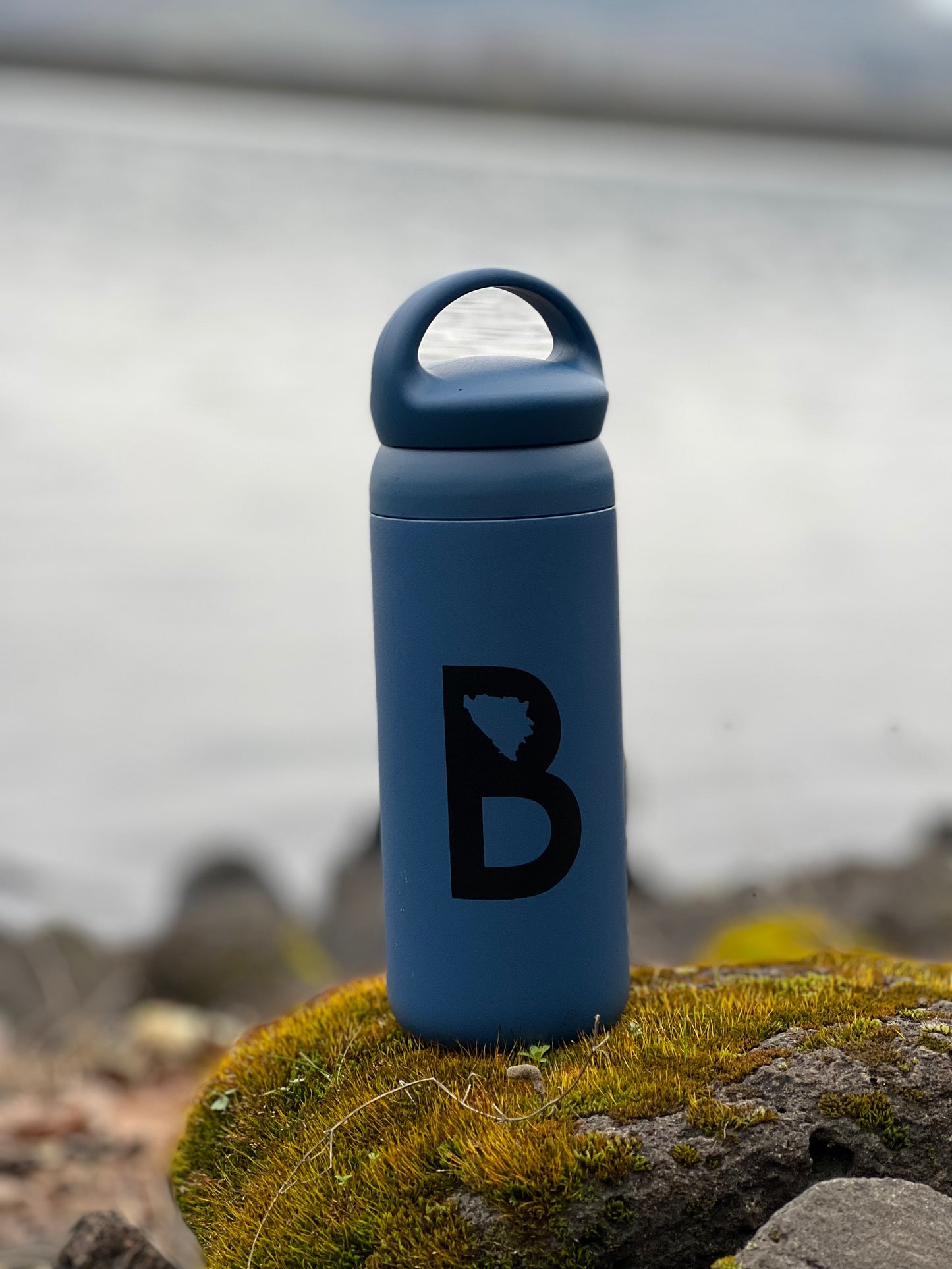 B-Letter DAY OFF TUMBLER 500ml / 17oz (blue)